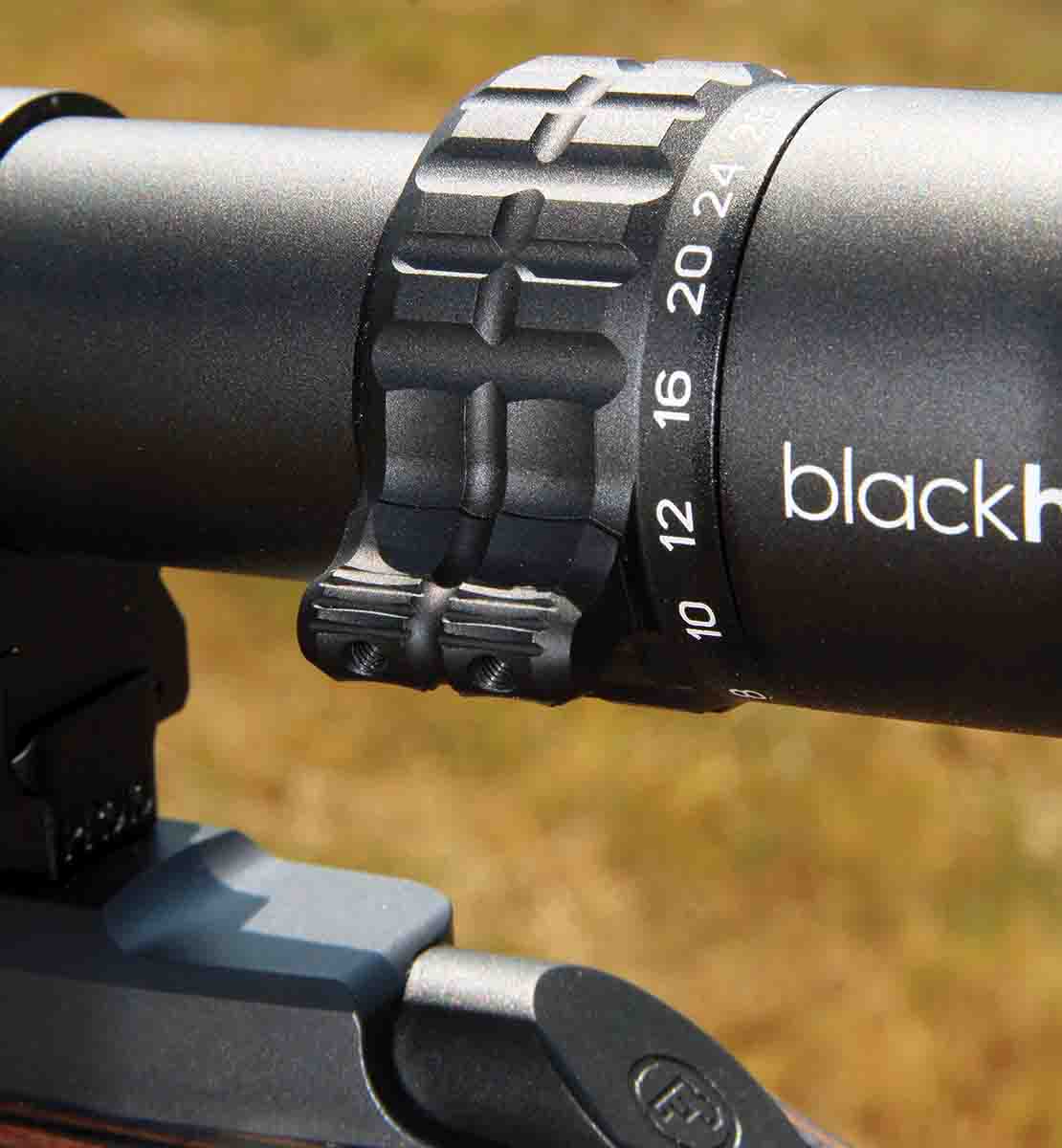 The magnification ring included a raised throw lever that offers excellent purchase in any conditions.